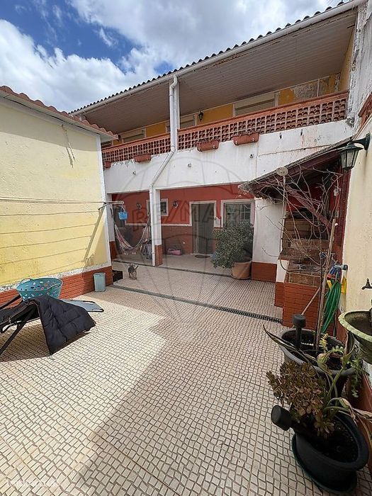 Moradia T4 para venda