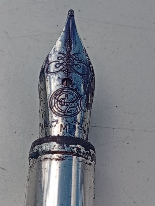 Caneta de Tinta Permanente Caran d'Ache Ecridor Retro