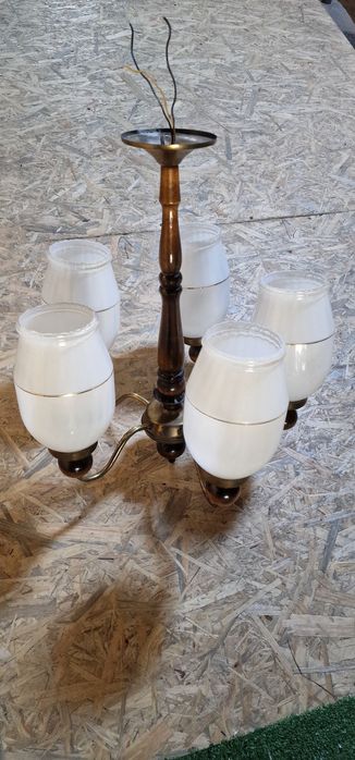 Żyrandol z okresu PRL, gwint E27