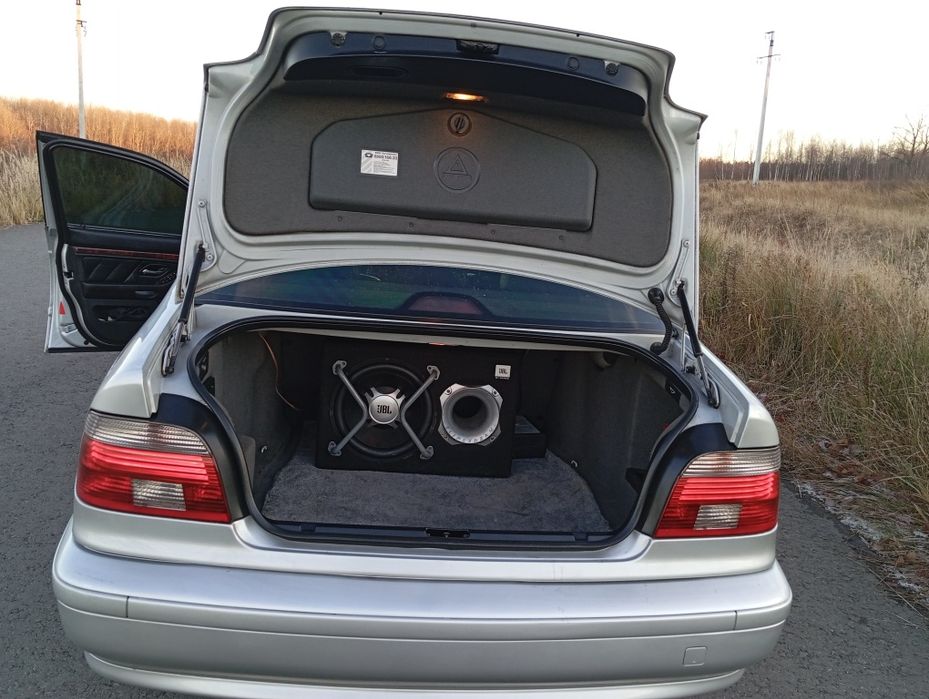 Продам автомобіль BMW e 39 530d на легендарному моторі m57TUD30 193К.с