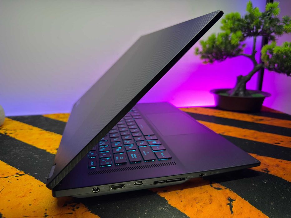 Asus ROG Flow X16, ryzen9-6900hs, rtx3060, 32gb/1tb, 165hz: 58 000 