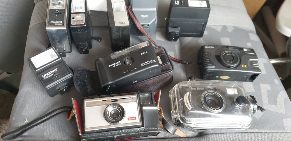 Kolekcja starych aparatów