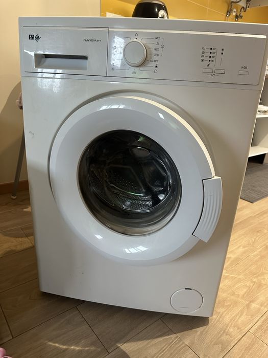 Maquina de lavar roupa