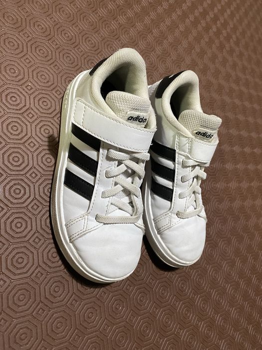 Sapatilhas criança Fila e Adidas como novas