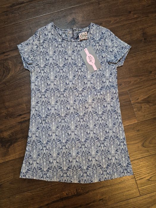 Nowa sukienka rozmiar 122