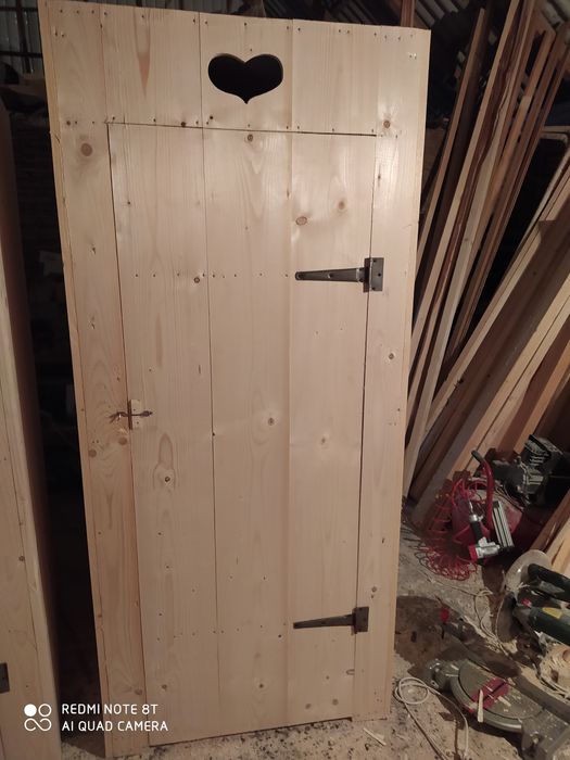 Туалет дерев'яний