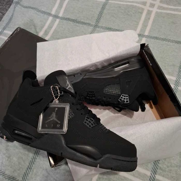 Jordan 4 Retro Black Cat Rozmiar 40