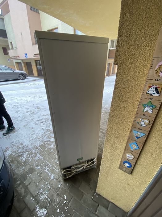 Lodówka Amica okolo  180 wysokość
