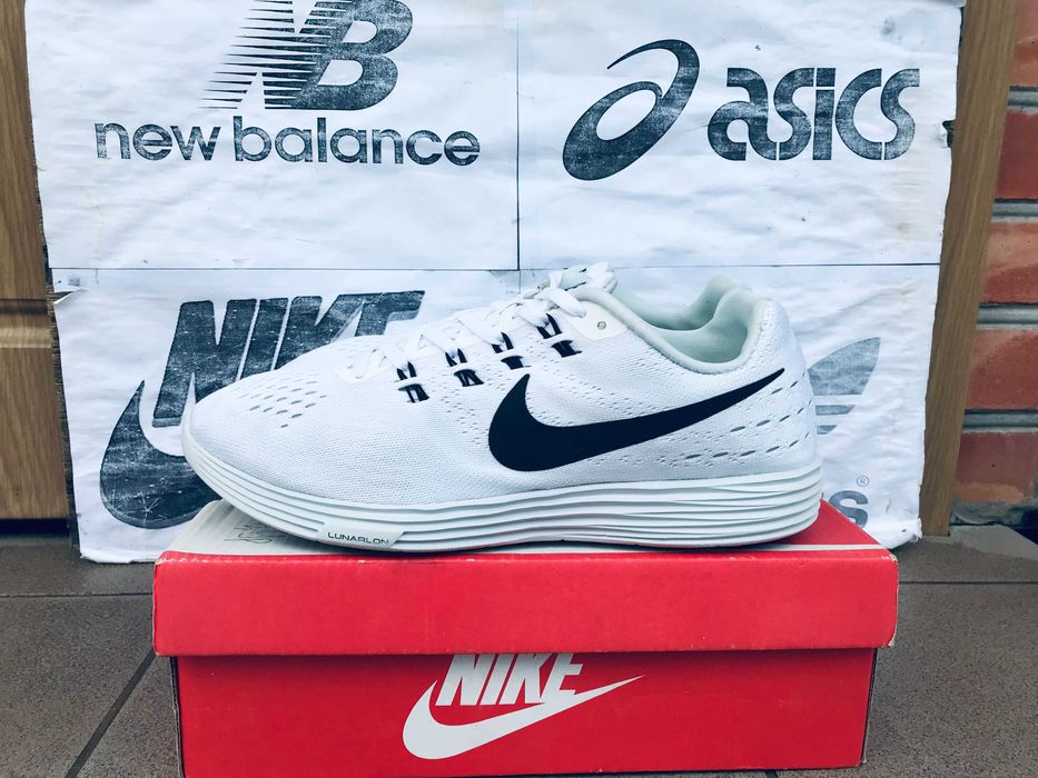 Кроссовки Nike Lunar Tempo 2 беговые для тренировок