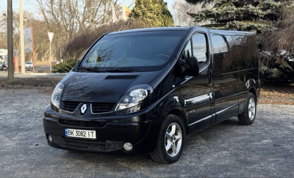 Поодам Renault Trafic 2014р 2.0Дизель Довга База