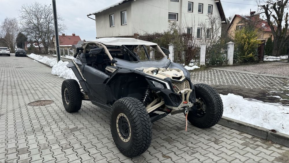 Wynajem Maverick x3 XRC
