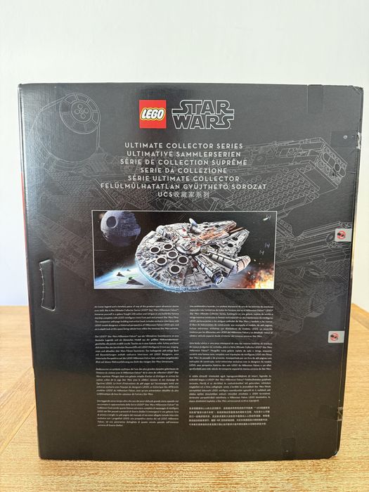 LEGO Star Wars: Millennium Falcon - 75192 SELADO