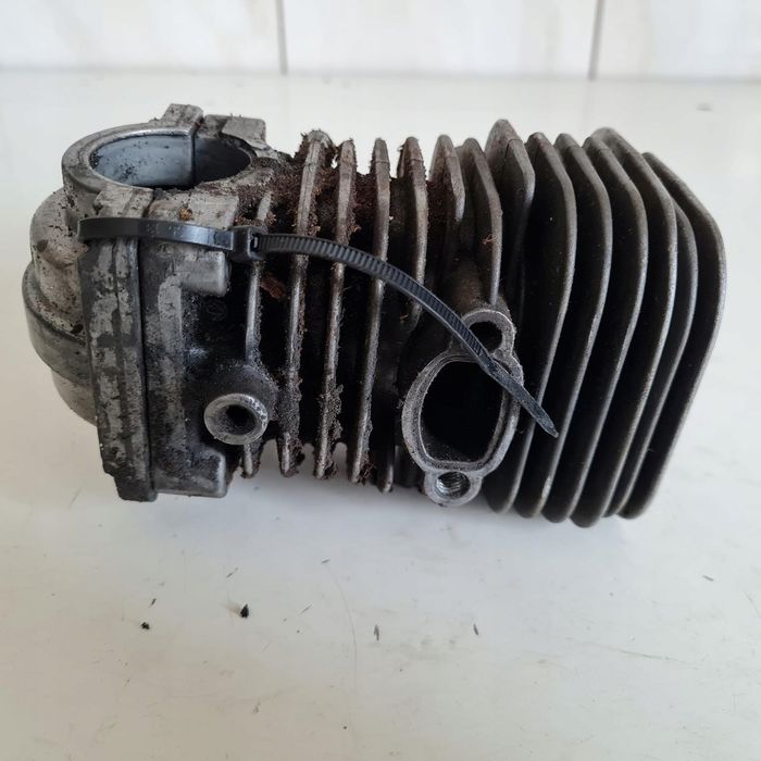 Partner 370 Cylinder Tłok Komplet