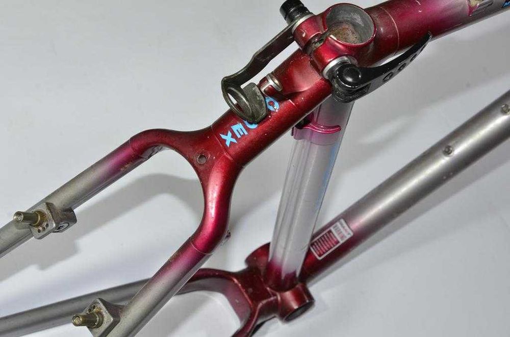 Rama rowerowa Giant Cadex 26" alu retro 18"