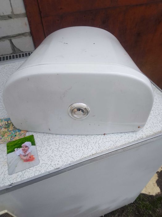 Продам Бачок от Унитаз