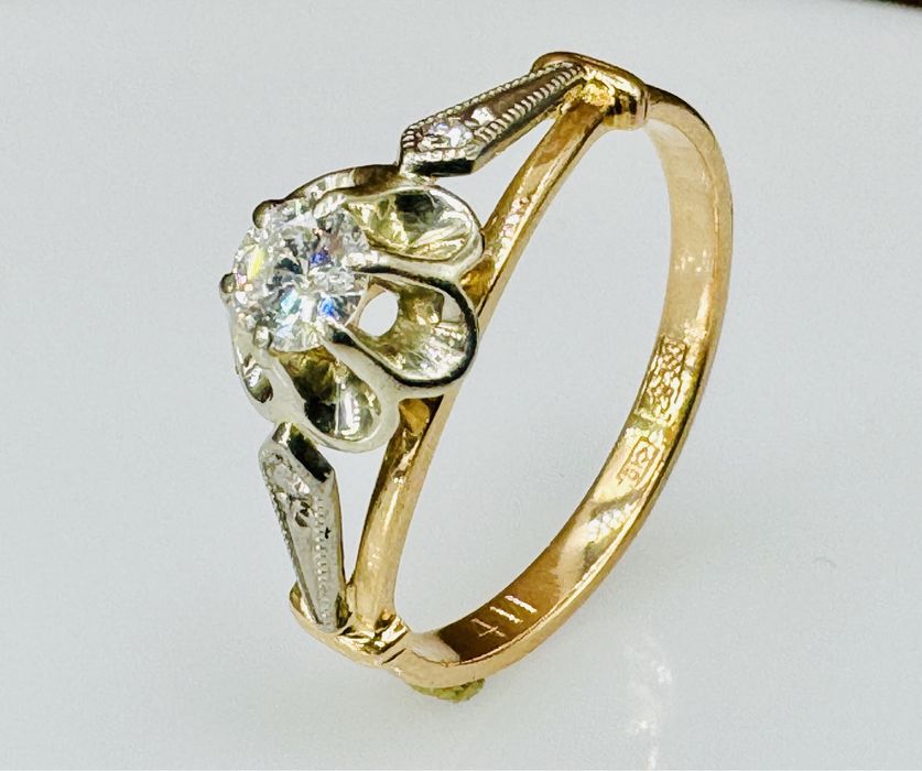 Кольцо с бриллиантами 583