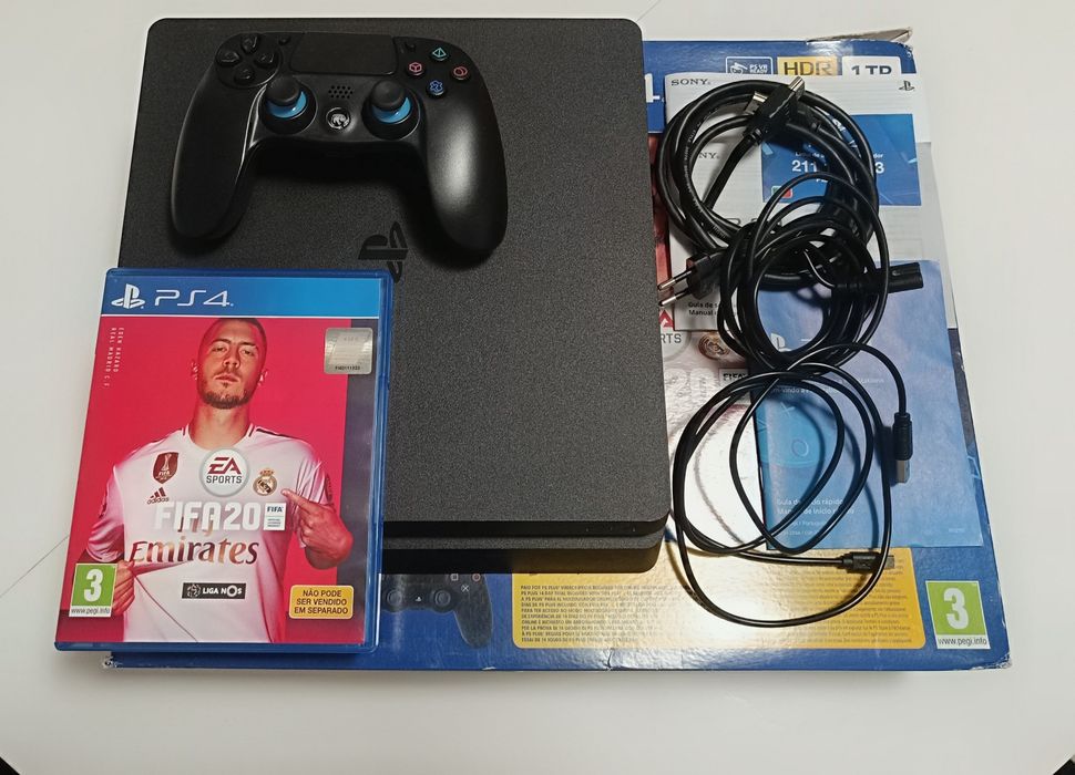 PlayStation 4 1TB