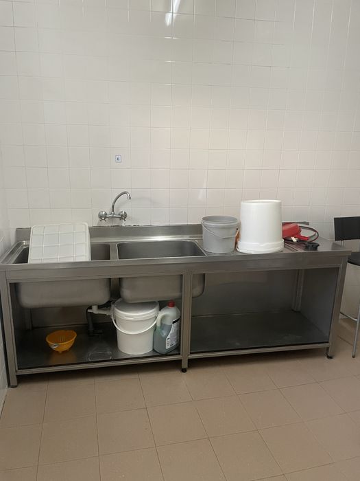 Bancada com pia dupla industrial