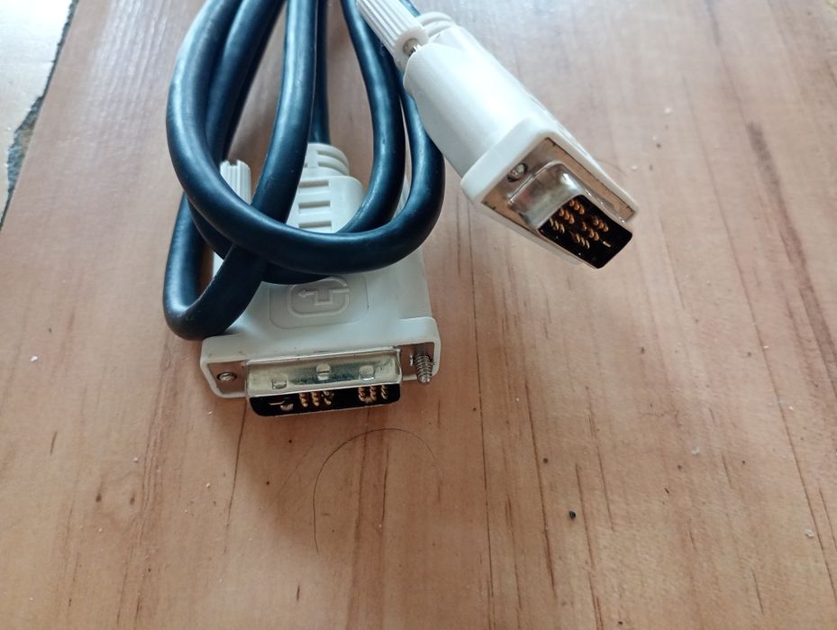 kabel przewód DVI 1,9m czarny
