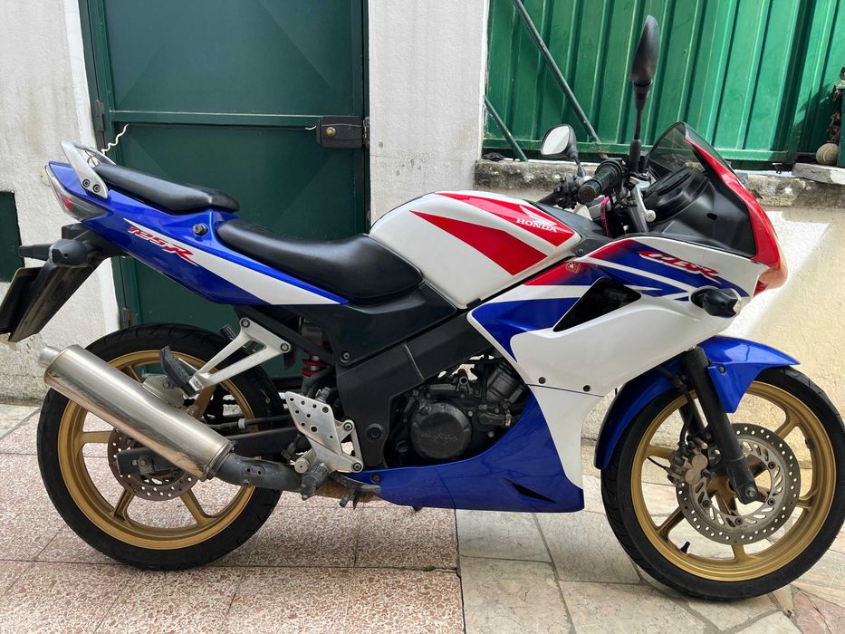 Mota Honda CBR 125 R