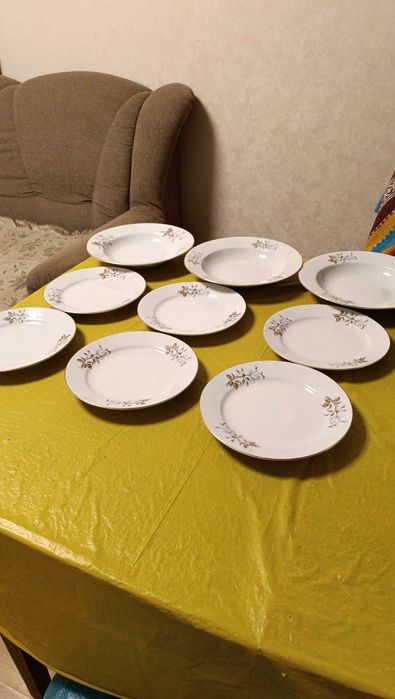 Тарілки порцелянові Болгарія 6 штук