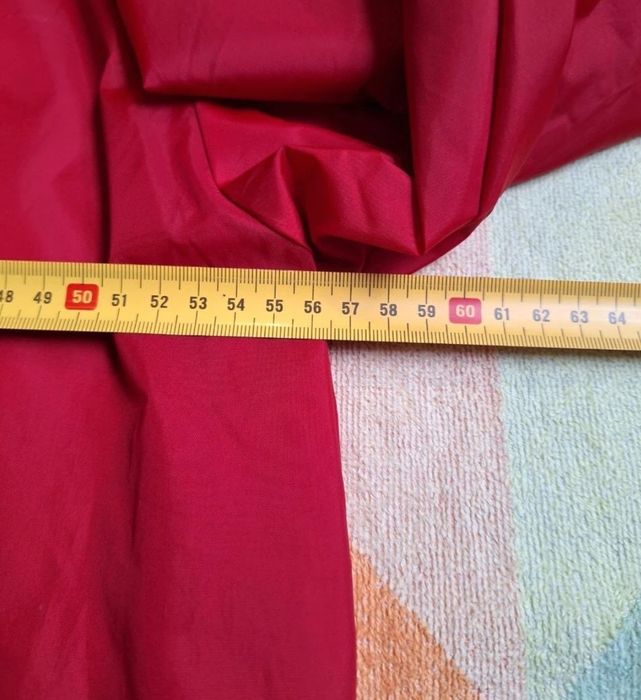 Corta-vento Adidas vermelho praticamente NOVO