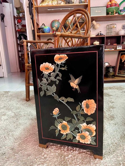 Móvel Lacado Estilo Chinoiserie – Vintage (c. 1970–90)