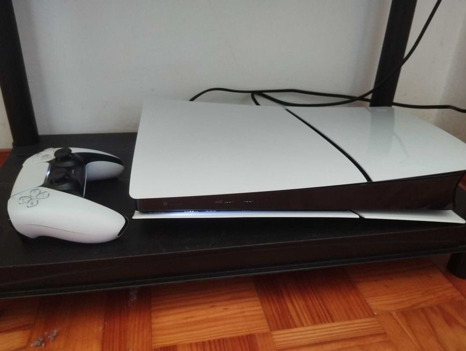 PS5, 1 comando vendo por que não tenho tempo de usar