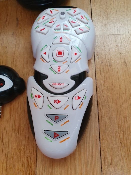 Интерактивний робот Robosapien X