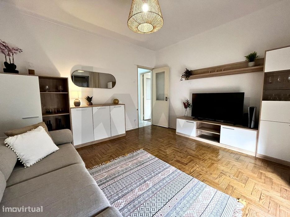 T3 Luminoso no Laranjeiro | Zona Nobre junto à Base Naval do Alfeite