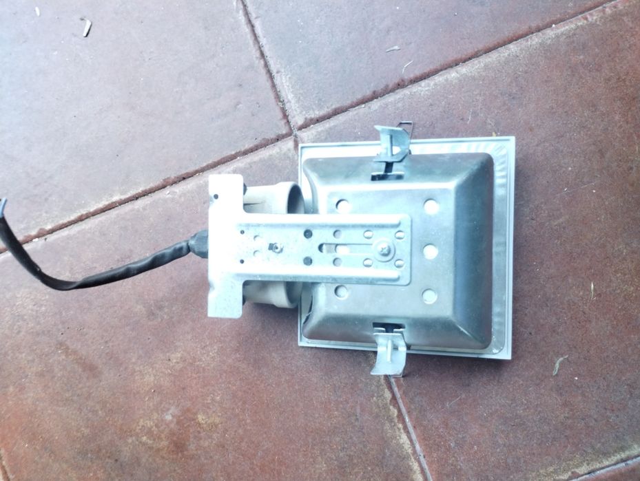 Vendo nove focos de tecto