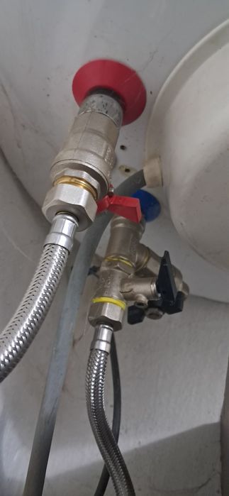 Бойлер 80л.  Робочий бойлер/водонагрівач