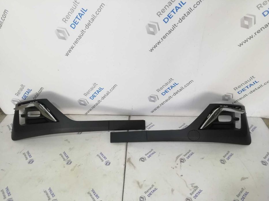 Решітка Renault Trafic Vivaro 2014-2024