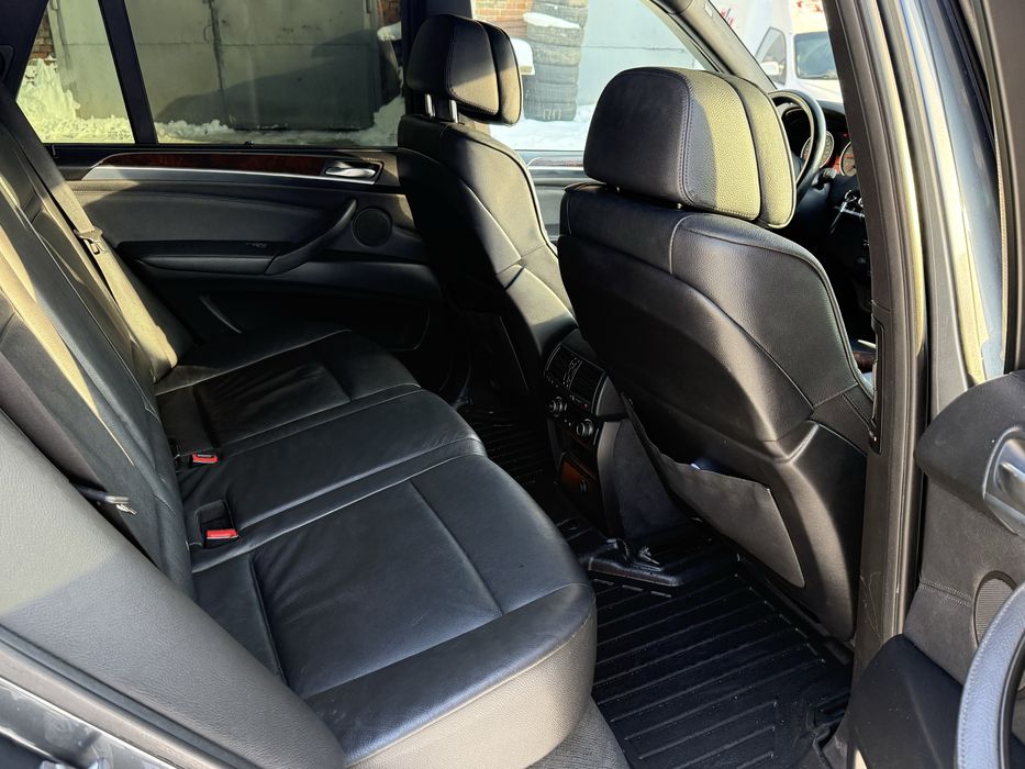 Продам BMW x5 e70 35d