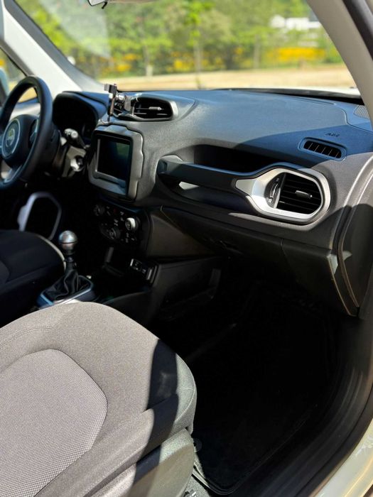 Jeep Renegade 2020 gasóleo 96000km revisões feitas e bem estimado