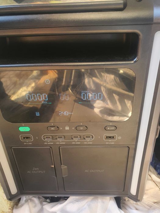 Зарядна станція Zendure v4600