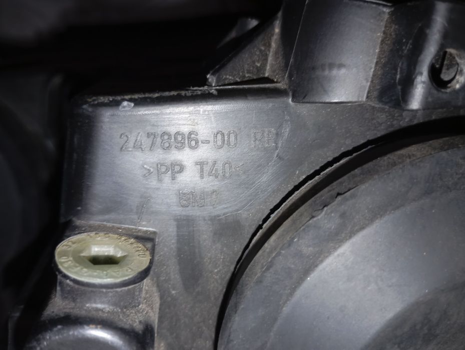 Продається передня прва фара Гольф 6. Б/У.