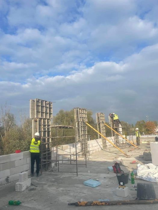 Budowy Przebudowy budynków kamienic hal magazynów remonty domów biur