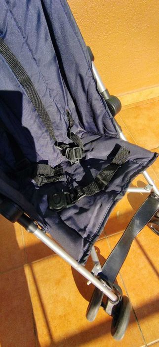 Carrinho de criança bengala