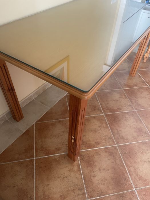 Solid wood quality table + 4 chairs64585241084035121