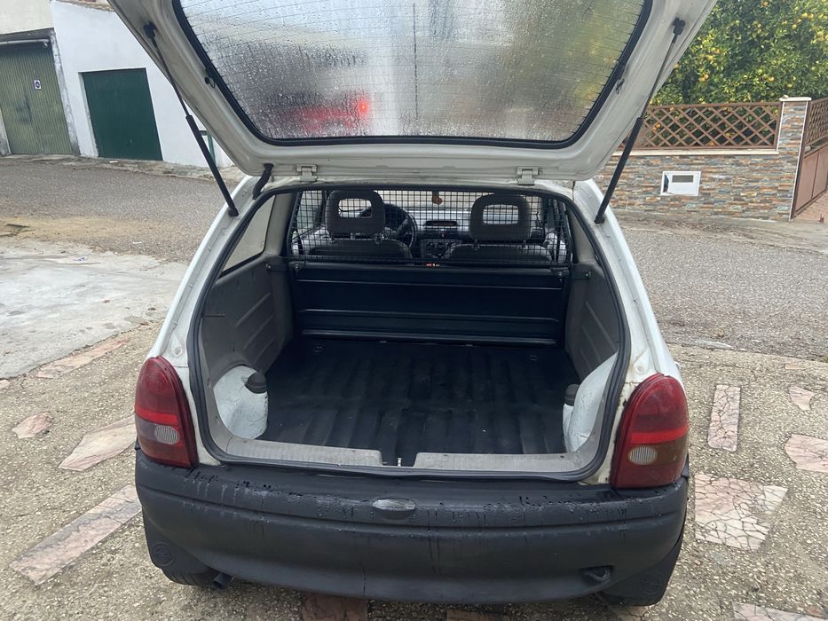 Opel corsa 1.7 comercial