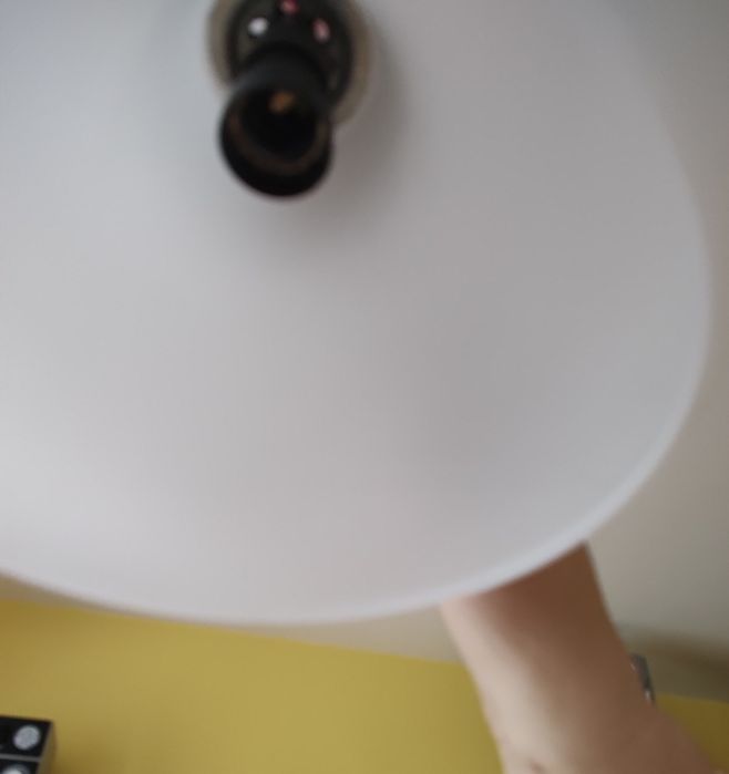 Lampa sufitowa używana