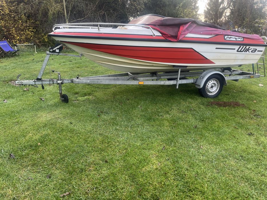 Lodz motorowa hellas