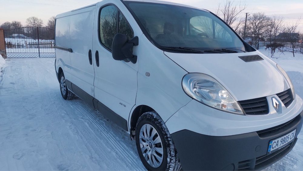 Рено трафік 2014року