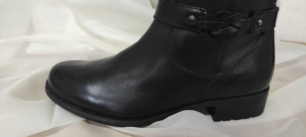 Чобітки шкіряні Clarks