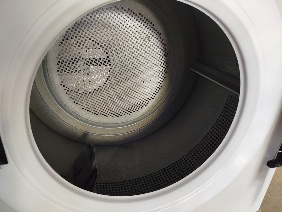 Професійна сушка для білизни Cordes-Miele.