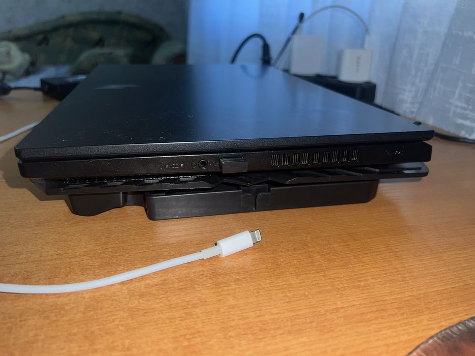 Продам ноутбок Acer Nitro V