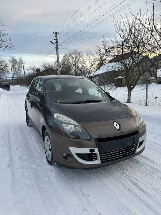 Renault scenic 3 2011р 1.5 дизель