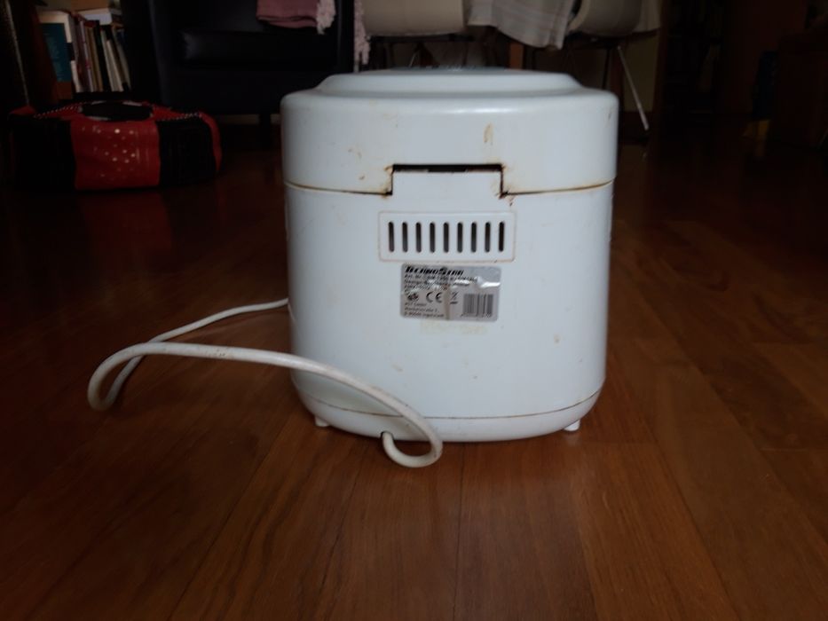 Máquina de fazer pão da marca TechnoStar