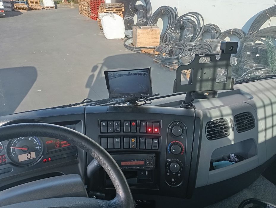Renault C 280 com grua